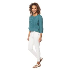 EQL Women's In Motion Cropped Pant - White -Kensington Shop 597657 800 800