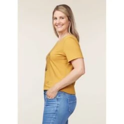 EQL Women's Graceful Horse T-Shirt - Dijon -Kensington Shop 645219 800 800