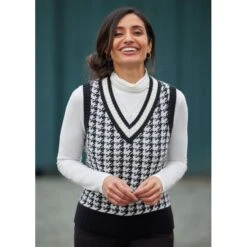EQL Women's Houndstooth Sweater Vest - Black/Soft White -Kensington Shop 694436 800 800