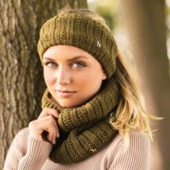 Horze Women's Jelena Knitted Neck Warmer Scarf - Fir Green -Kensington Shop 697042 800 800